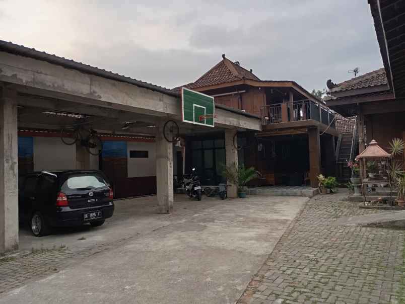 rumah besar dijual cepat di sedayu bantul