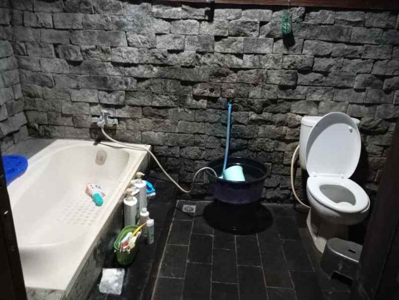 rumah besar dijual cepat di sedayu bantul