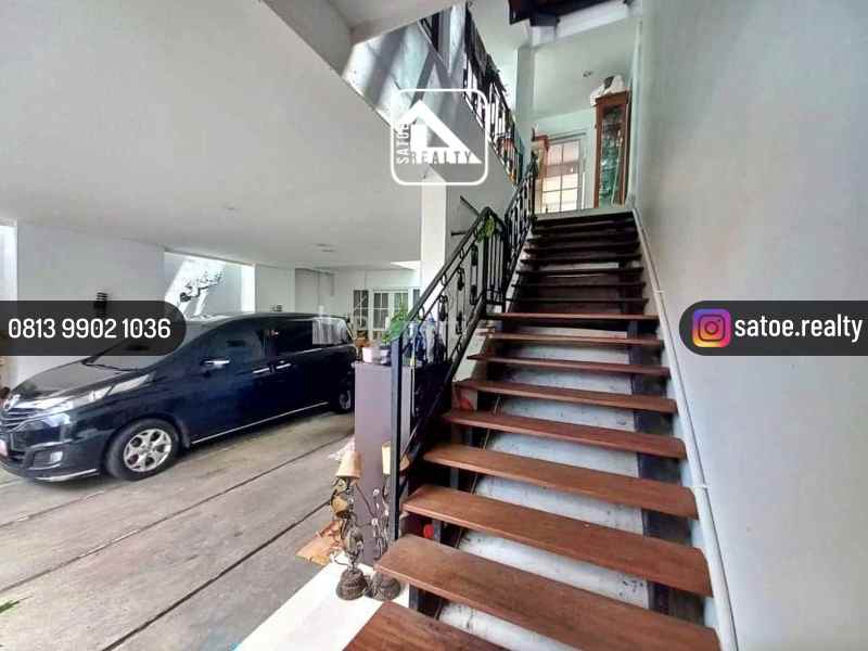 rumah cantik 2 5 lantai di pejaten barat pasar minggu