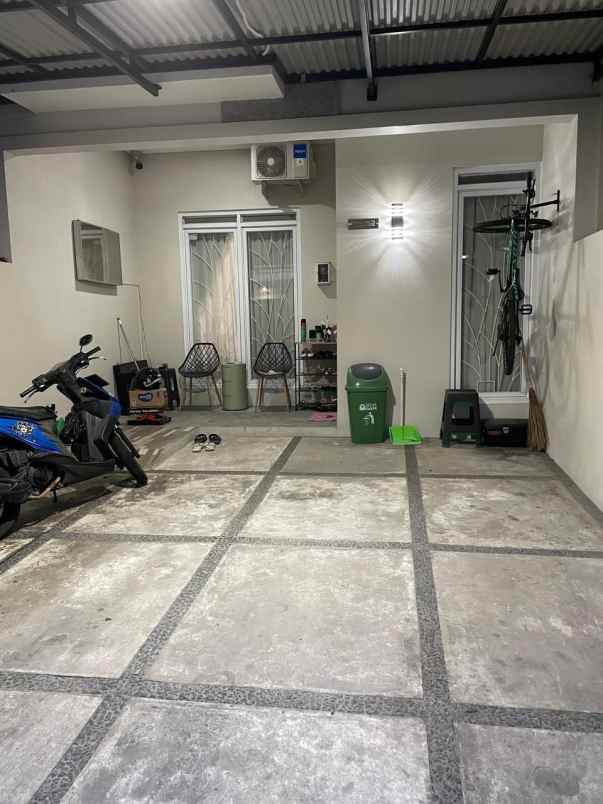 rumah cantik 2 lantai di arcamanik sukamiskin bandung