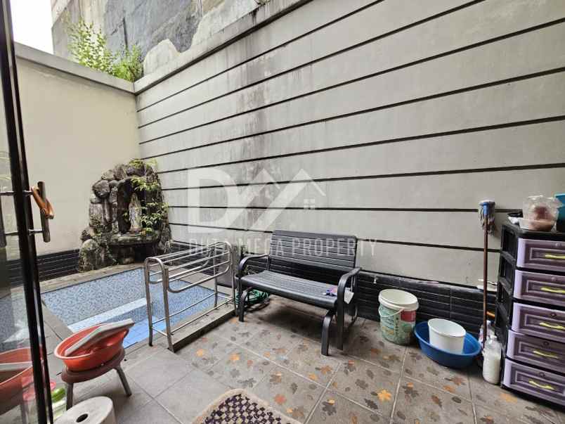 rumah cantik semi furnished di nusa loka bsd