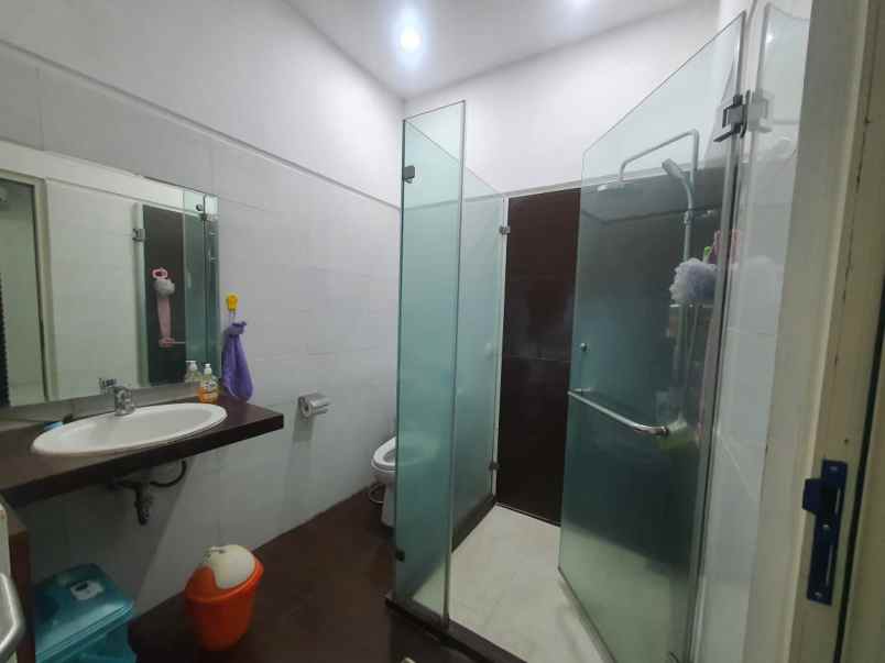 rumah cantik siap huni di sektor 9 bintaro