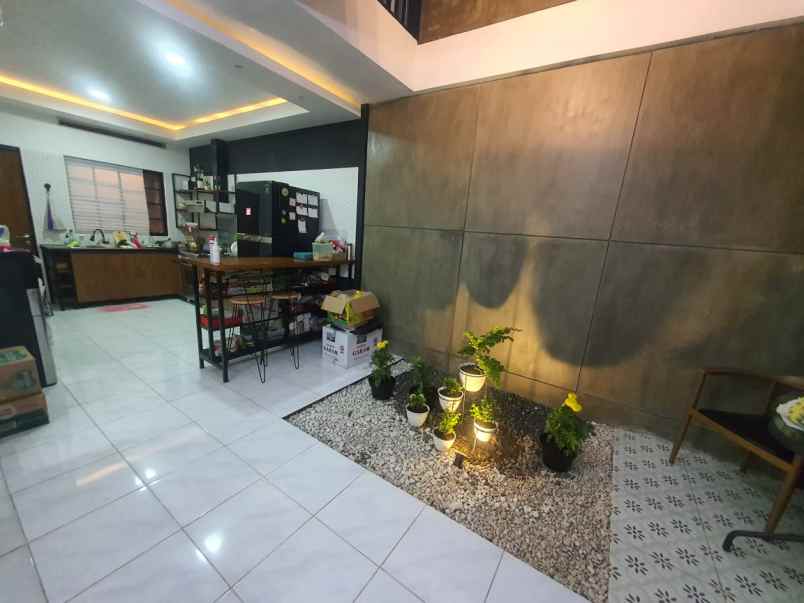 rumah cantik siap huni di sektor 9 bintaro