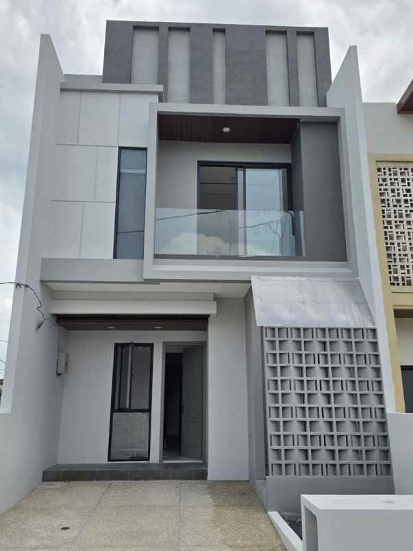 rumah clover ville rah medokan rungkut surabaya