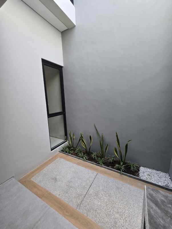 rumah clover ville rah medokan rungkut surabaya