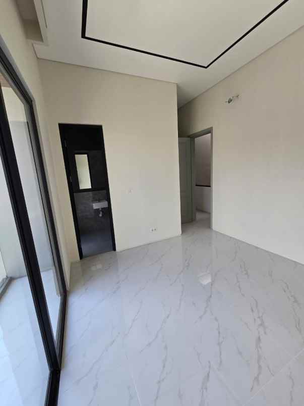 rumah clover ville rah medokan rungkut surabaya