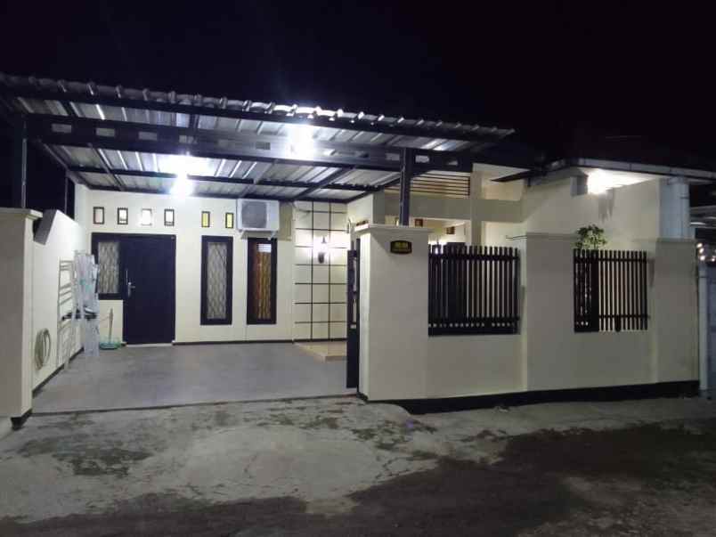 rumah d jual d komplek