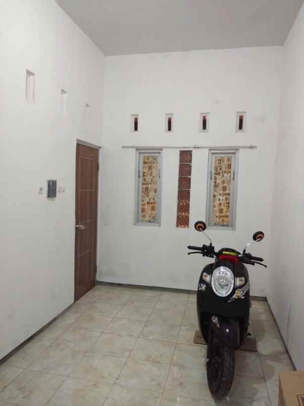 rumah daerah ngagel atap gavalum pbb lengkap