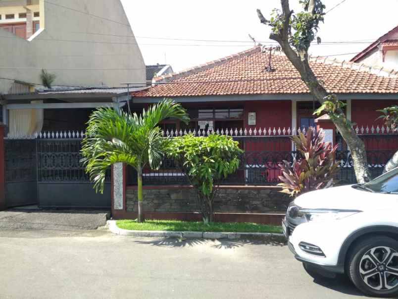 rumah dekat cijerah melong komplek pharmindo