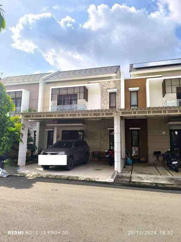 rumah dekat mall cluster burgundy summarecon bekasi