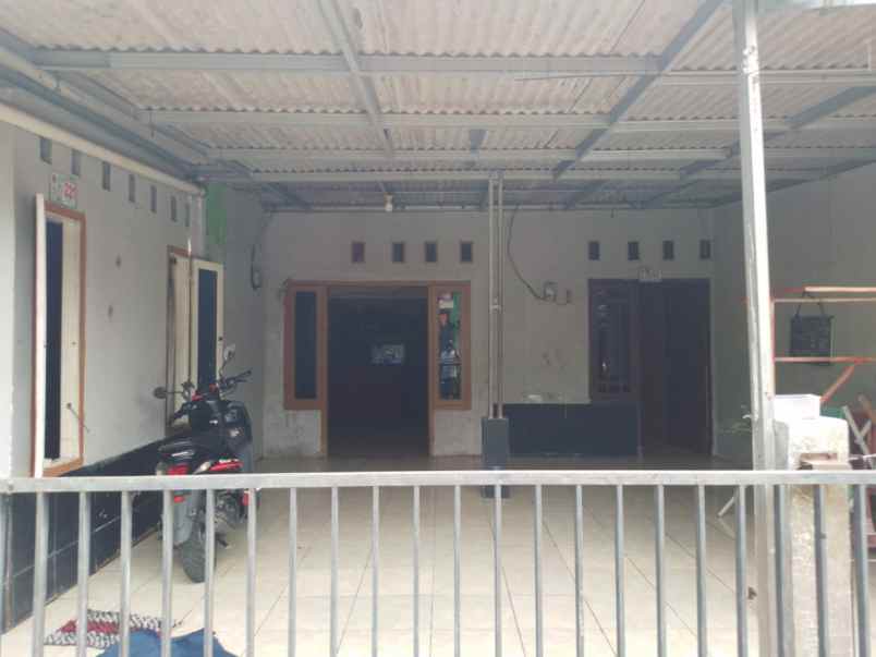 rumah dekat metland cileungsi