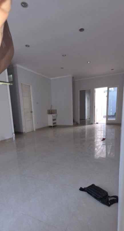 rumah di bumi marina mas kosongan