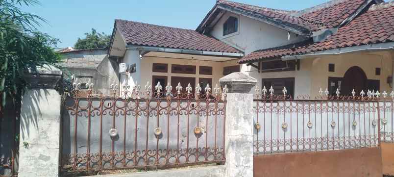 rumah di jatiasih bekasi dekat komsen