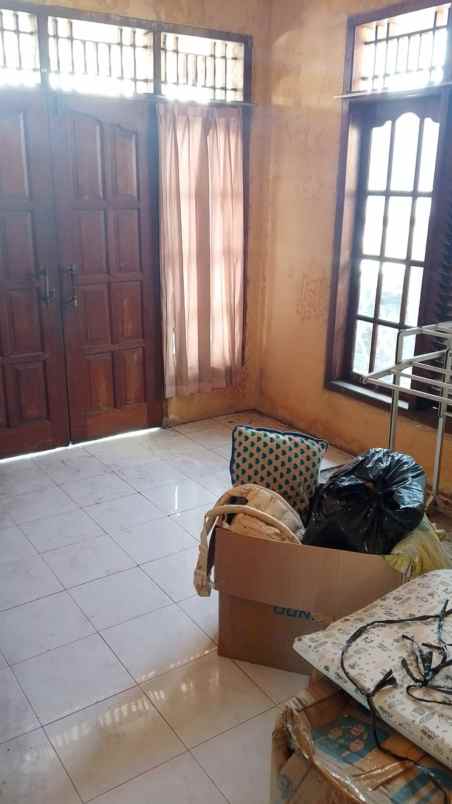 rumah di kaliwiru dekat akpol semarang