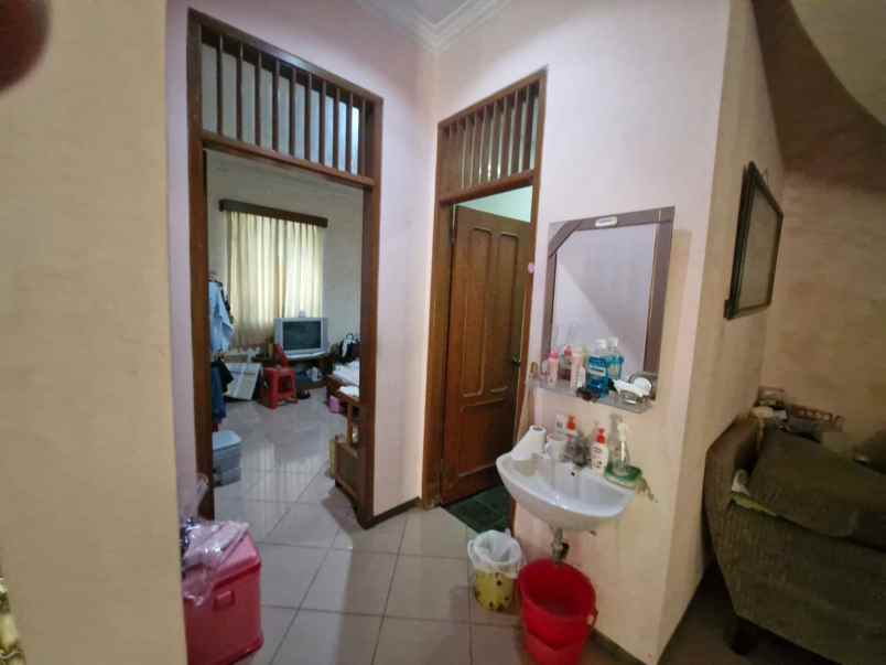 rumah di lokasi strategis di gegerkalong bandung