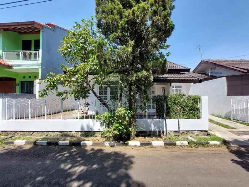 rumah di sewakan komplek arcamanik kota bandung