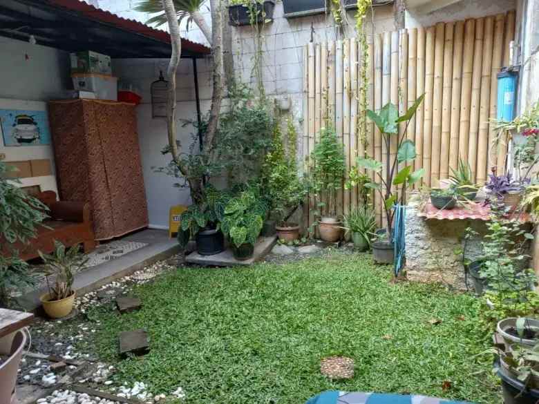 rumah dijual cepat lingkungan asri di ciputat