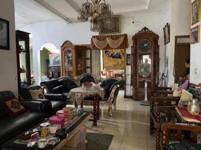 rumah dijual di jalan venus dekat unisma malang