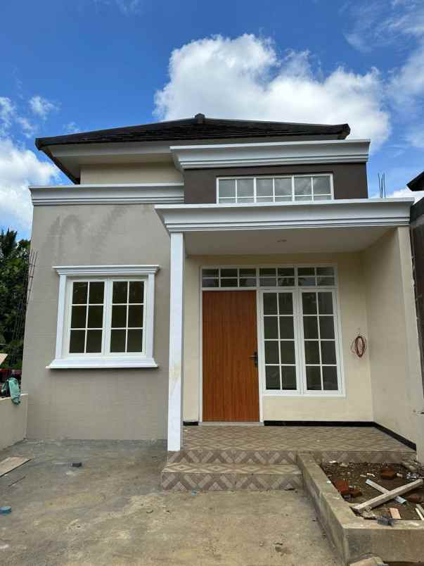 rumah eksklusif modern di kota malang