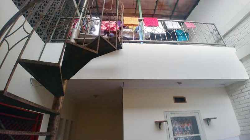 rumah exclusive prv gegerkalong jarang ada taman besar