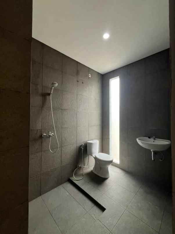 rumah full furnish lokasi perumahan kota malang