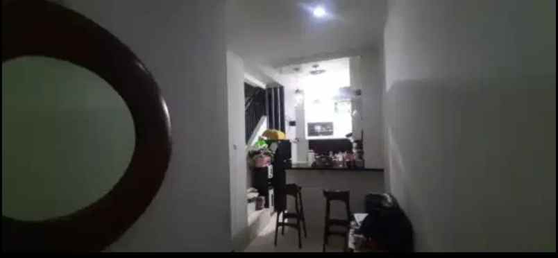 rumah hook luas 90m 2kt rawamangun jakarta timur