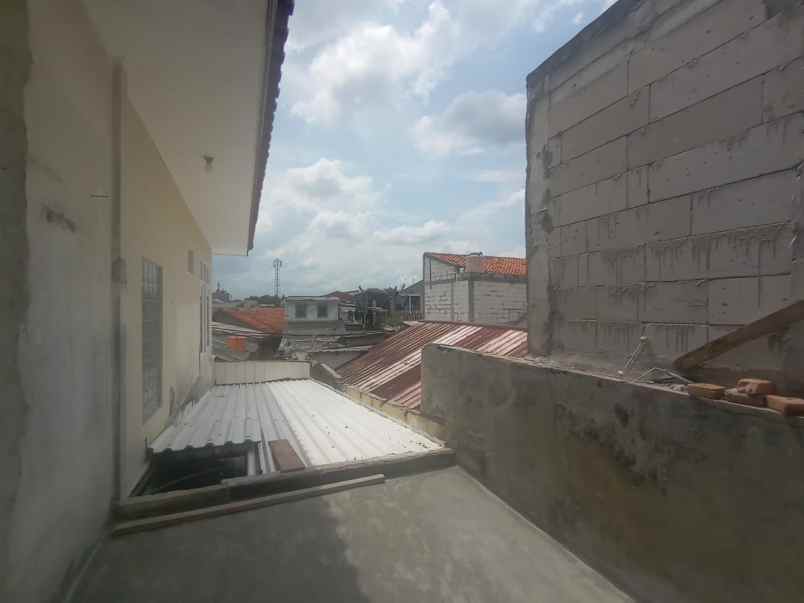 rumah hook siap huni di beji kota depok