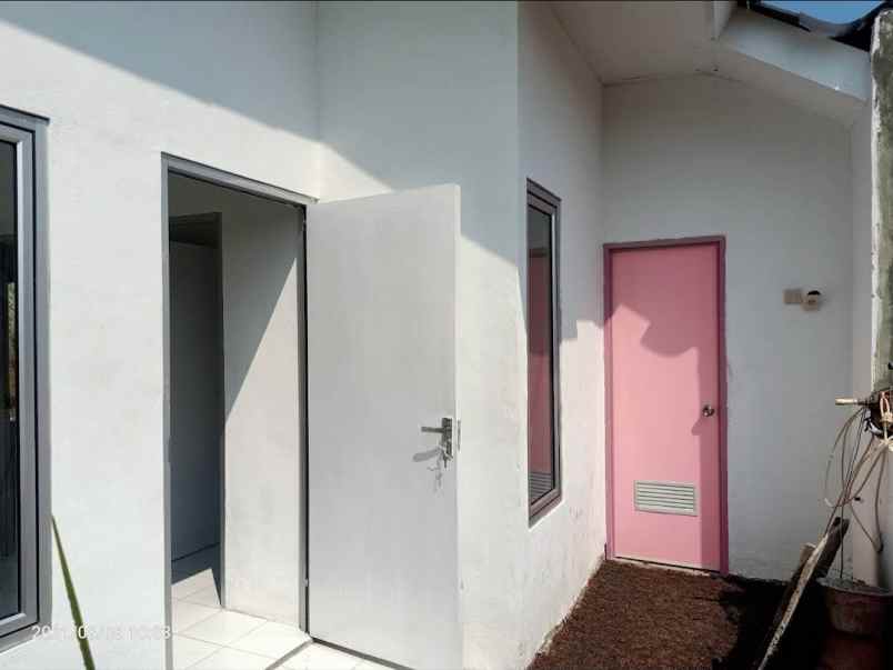 rumah jl raya transyogi kec