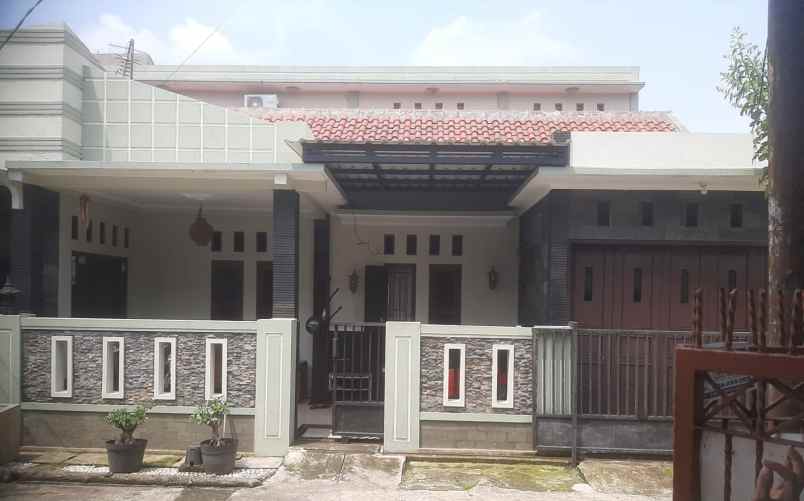 rumah jln raya bojong gede