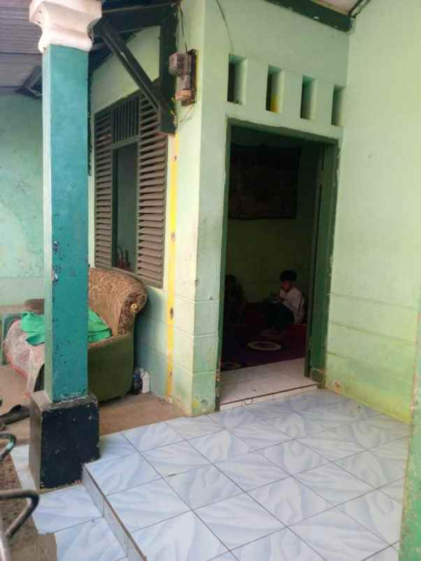 rumah kampung siap huni apa adanya