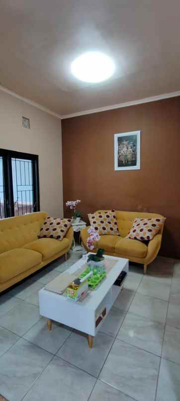 rumah kawasan perumahan gedongombo