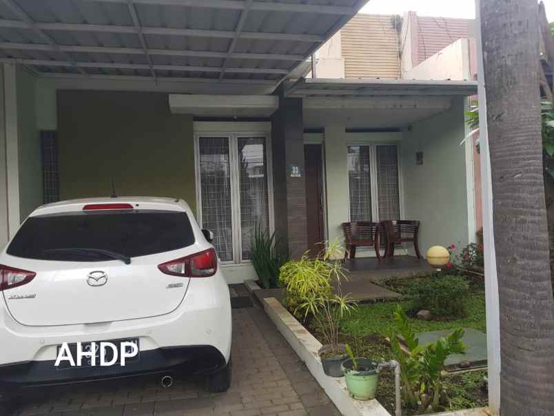 rumah komplek batununggal indah