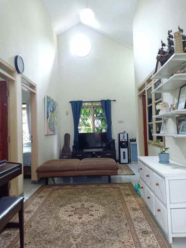 rumah komplek cihanjuang 5 menit pemkot cimahi