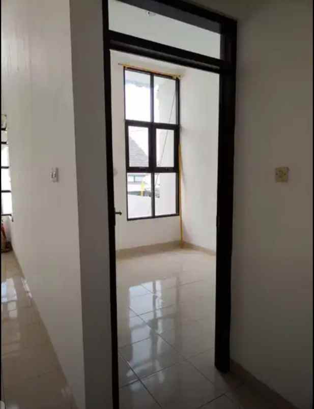 rumah komplek permana 10 menit pemkot cimahi