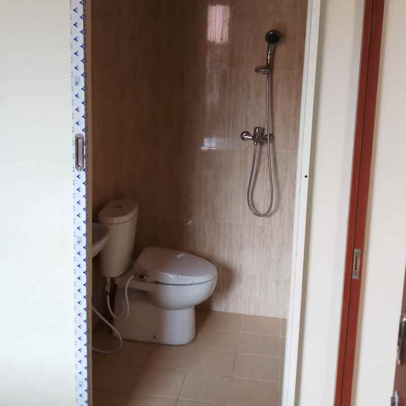 rumah kos baru ngagel row jalan 2 mobil nego