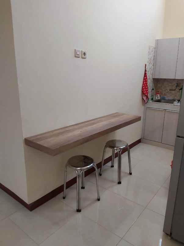 rumah kos baru ngagel row jalan 2 mobil nego