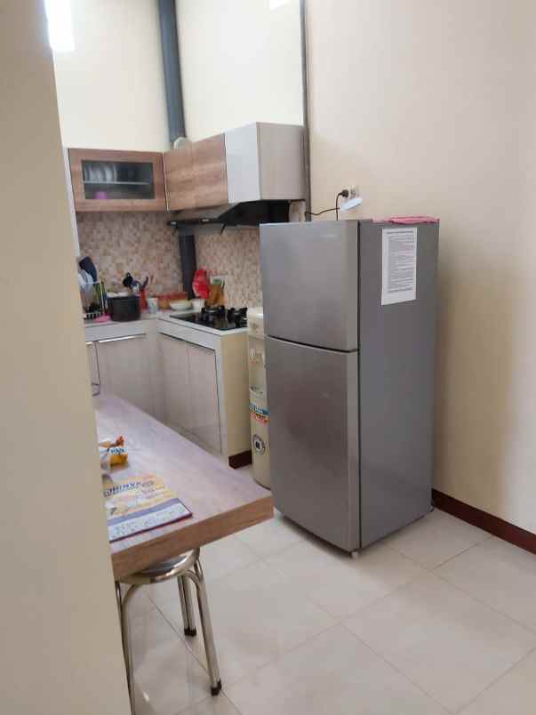 rumah kos baru ngagel row jalan 2 mobil nego