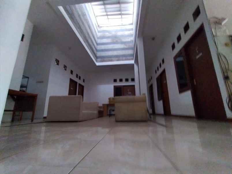 rumah kost dijual