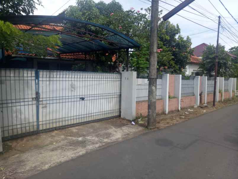 rumah lama 1 lantai cibubur jakarta timur