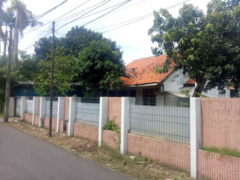 rumah lama 1 lantai cibubur jakarta timur