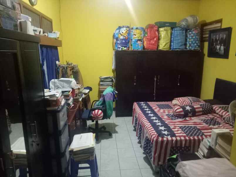 rumah lama 1 lantai cibubur jakarta timur