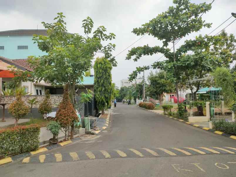 rumah luas di duta bintaro cluster sanur tangerang