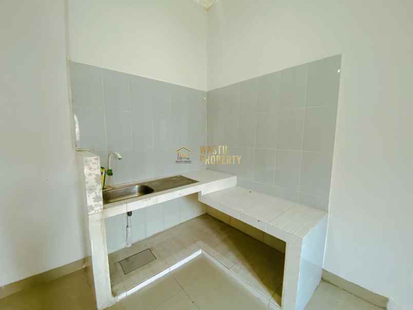 rumah luas semi furnished dekat kampus ukrim