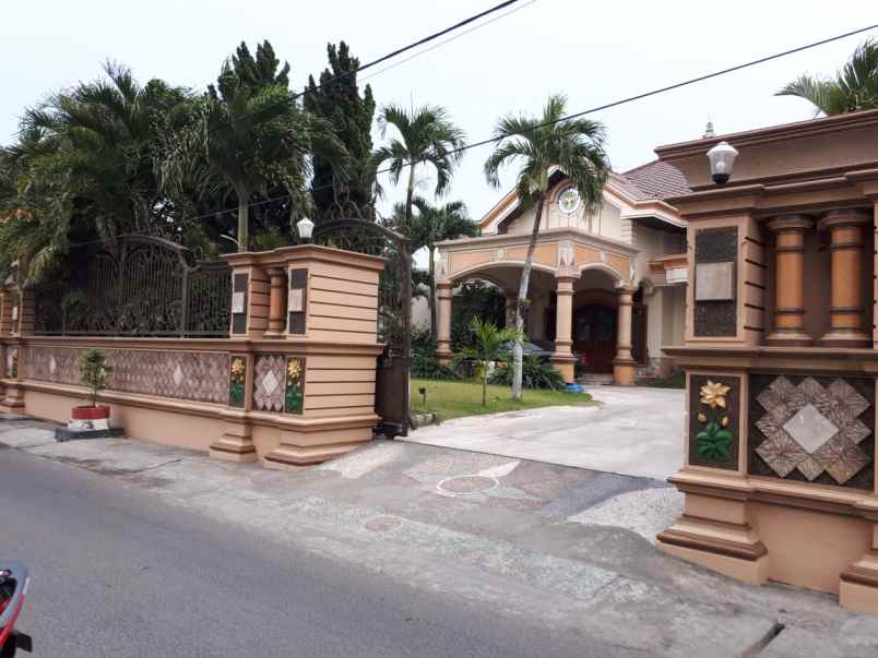 rumah mewah bagus di jalan balowerti kota kediri shm