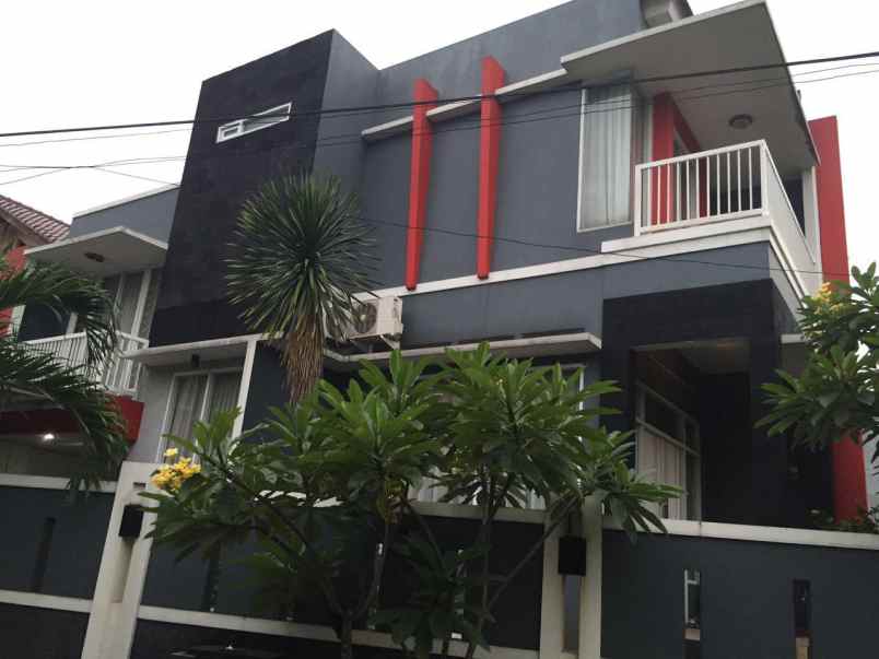 rumah mewah di jombang dekat bxchange mall bintaro