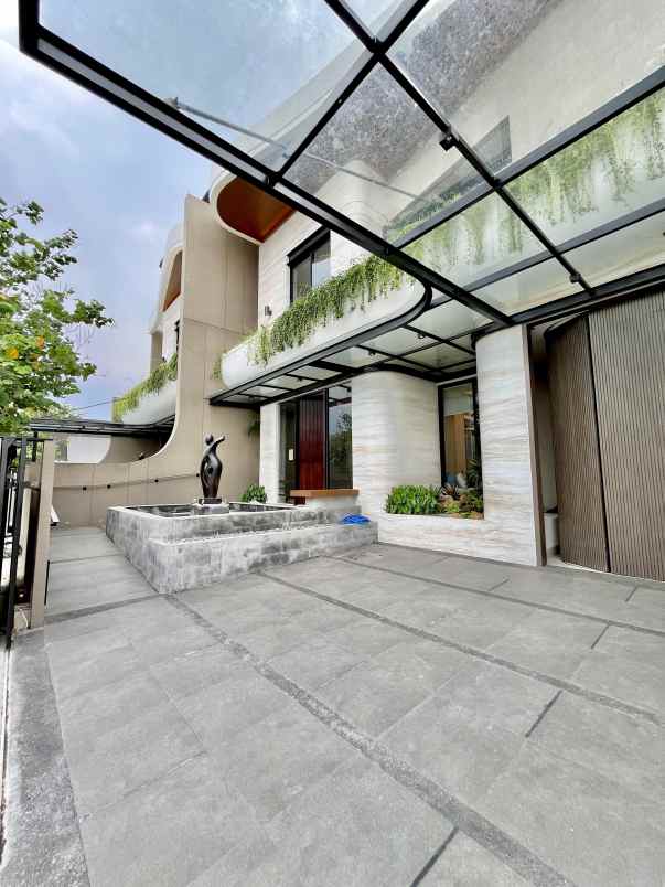 rumah mewah graha famili family full perabot lift kpr