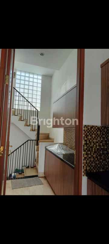 rumah mewah megah brand new di pondok indah