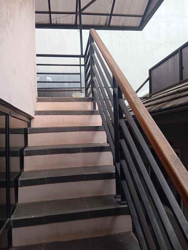 rumah minimalis sariwangi regency 2 carpot siap huni