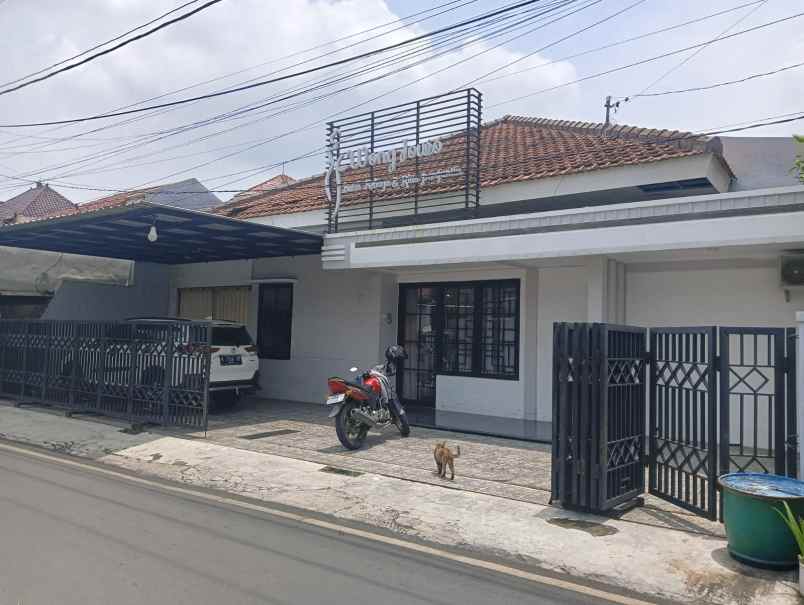 rumah minimrenov tengah kota lamper semarang selatan