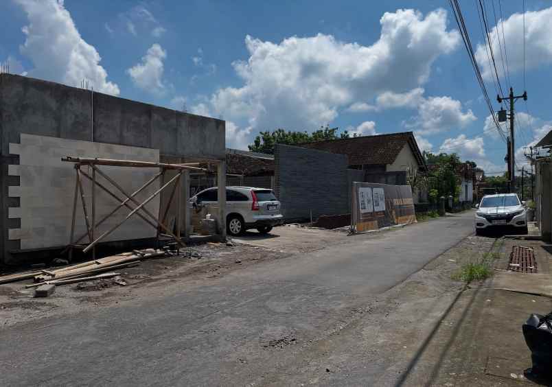rumah modern 2 lantai dekat kampus uii yogyakarta